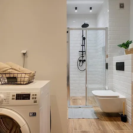 Targowa 10 Modern 2br Apt Apartment Warsaw